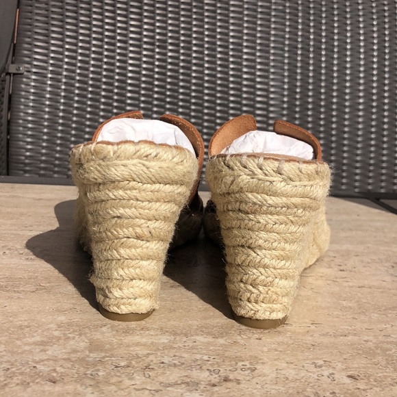 NEW STEVE MADDEN Herme Look Alike Cognac Leather Wedge Heel 9 Like New - Picture 4 of 13